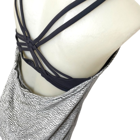 LULULEMON ATHLETICA Knot Your Typical Tank - Picture 5 of 15